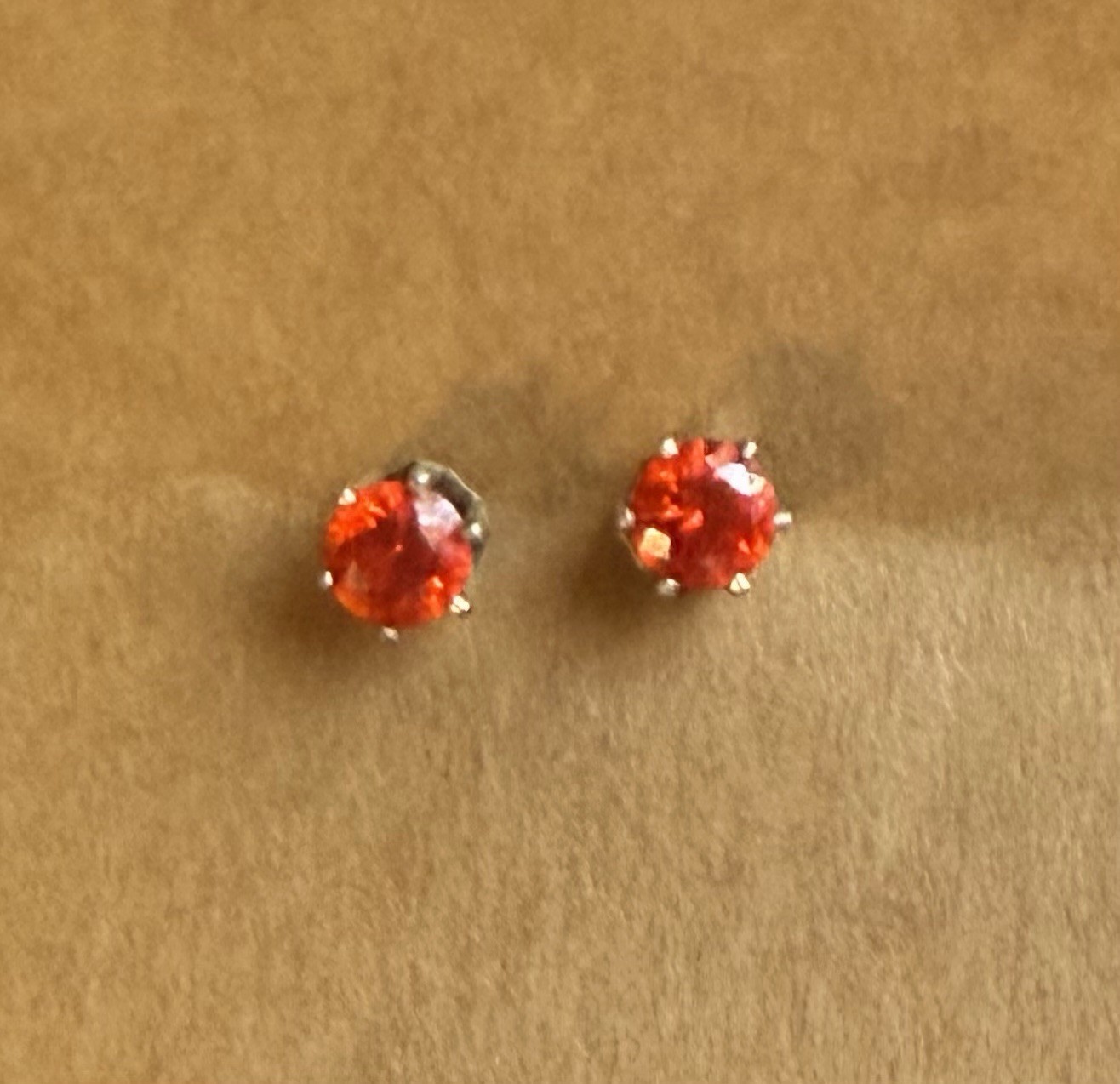 Vintage Orange Red Faceted Glass Stud Earrings Silver-Tone Prong Set Unsigned