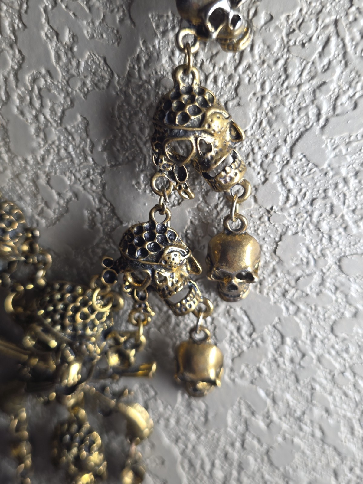 Gold Tone Metal Skull Charm Pendant Statement Necklace, No Stone