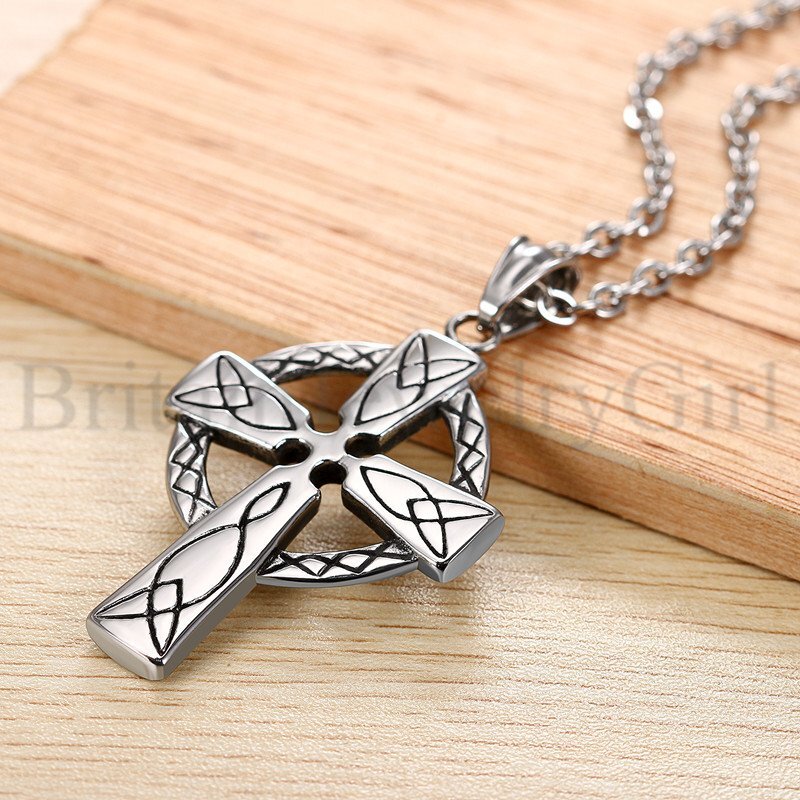 Vintage Men’s Stainless Steel Irish Celtic Knot Cross Pendant Necklace 22”