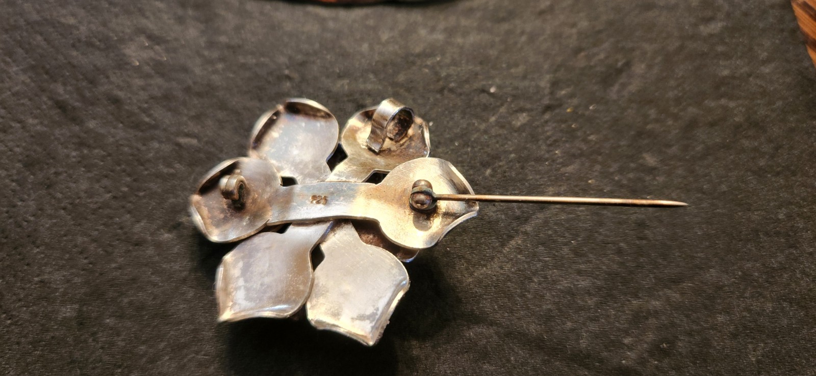 Handcrafted Sterling Silver 925 Flower Pin/Pendant With 925 Sterling Necklace