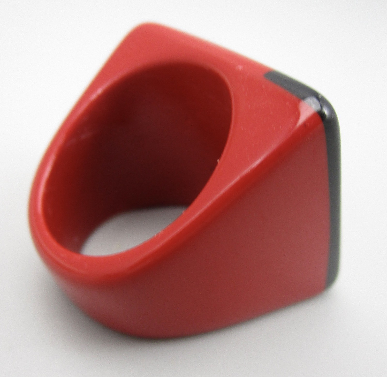BOLD MARION GODART BLACK & RED SQUARE STATEMENT RING – FRANCE – SZ 11