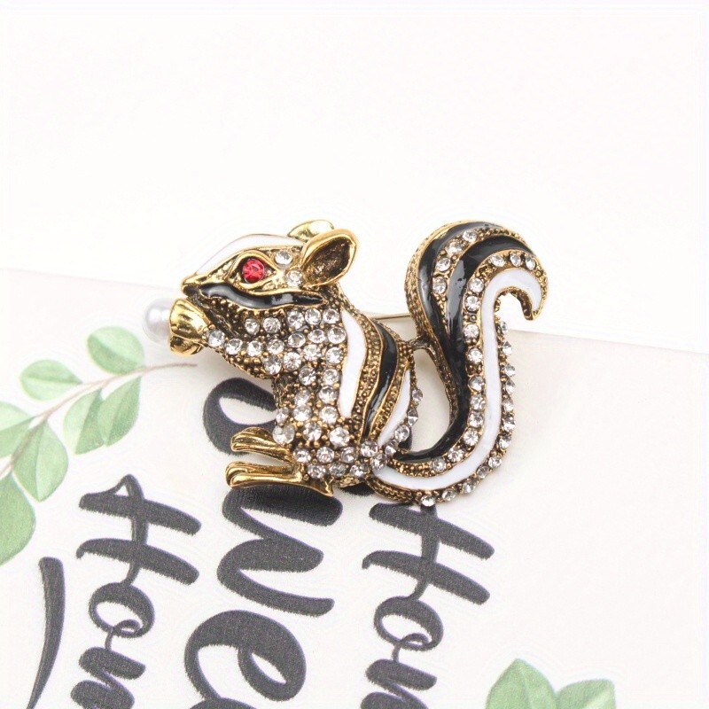 Fashion Rhinestone Cute Squirrel Brooch Suit Pin Pin Animal Clothing Accessories