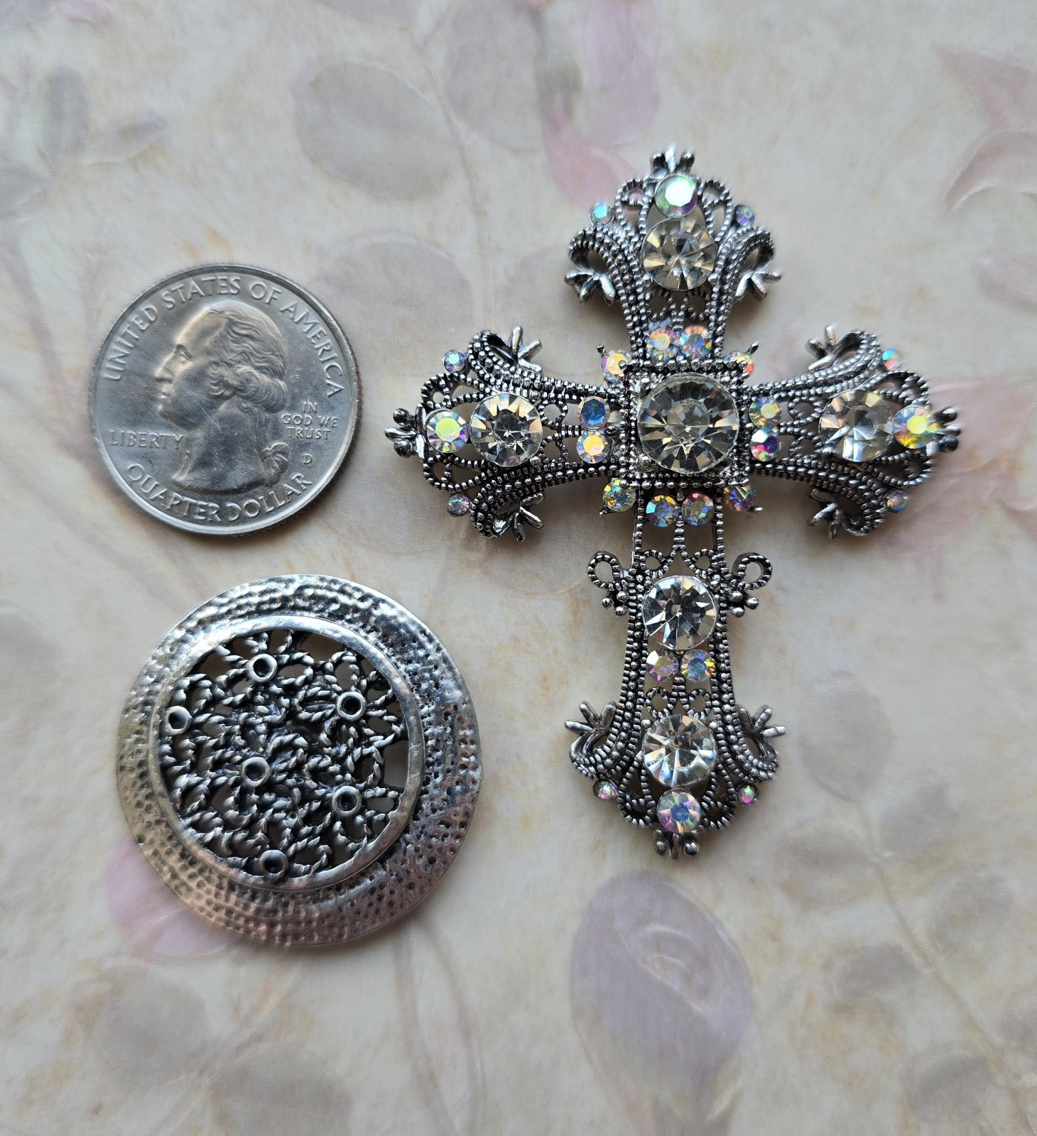 Magnetic Silver Crystal Cross Brooch. Christmas brooch, Easter brooch. Cross pin