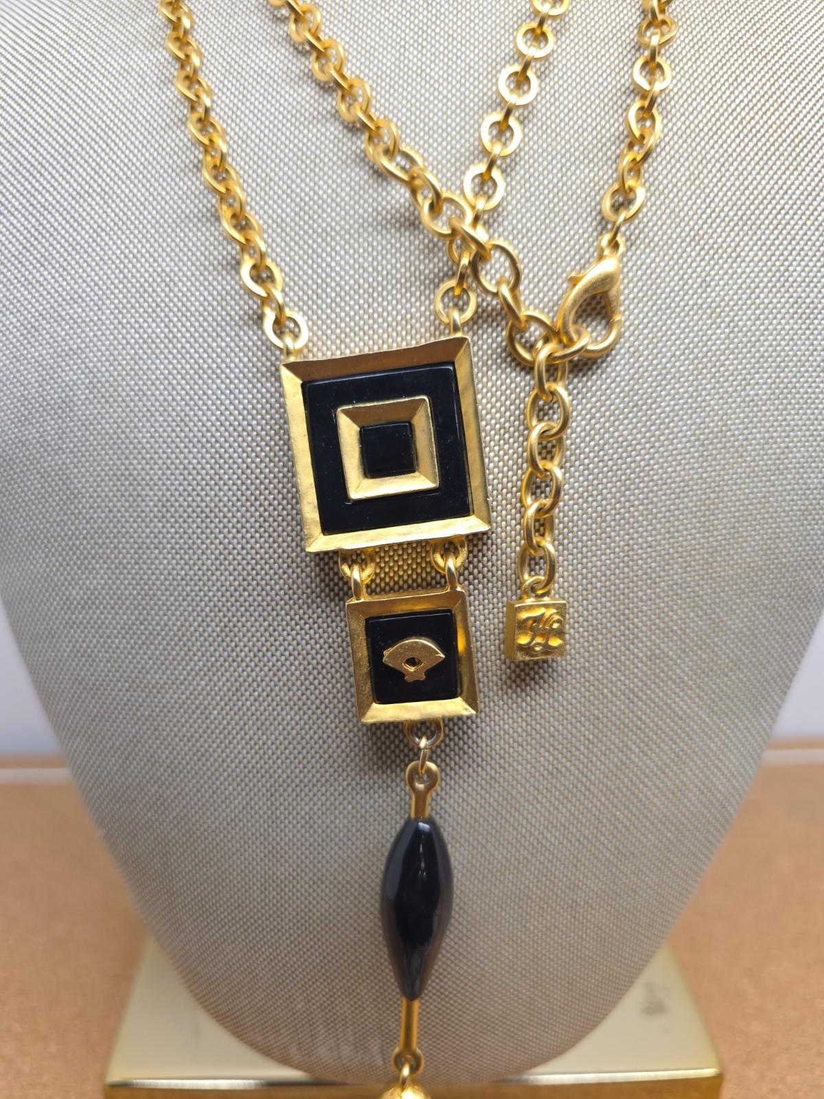 Karl Lagerfeld Black Enamel Gold Plated Dangle Pendant Chain Necklace Runway