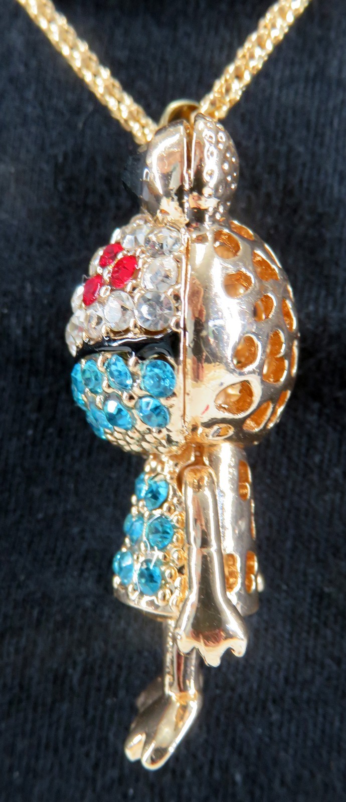 NWT-Blue & Clear & Red Crystal CUTE 3-D Girl Frog Pendant on Goldtone Necklace