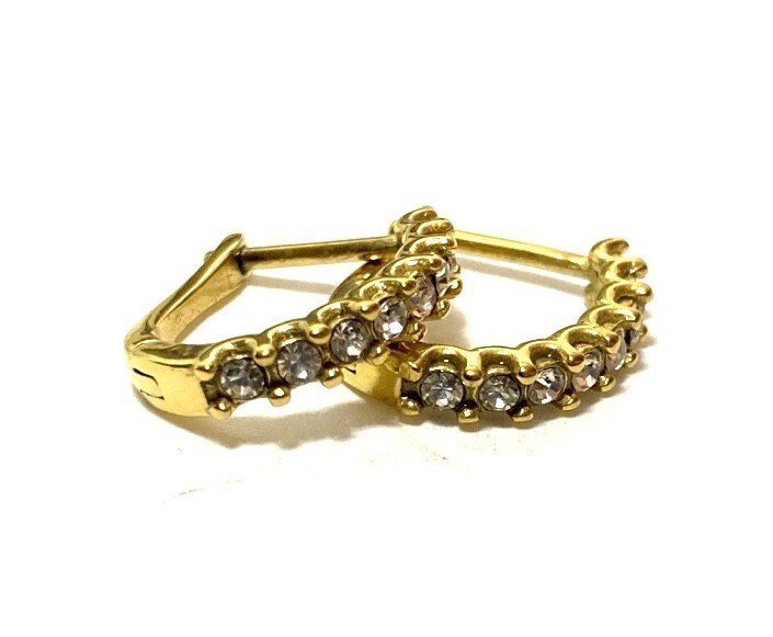 HEYMAEVE CUBIC ZIRCONIA 18K GOLD PLATED OVAL HOOP EARRINGS 1″ NWT BRAND NEW