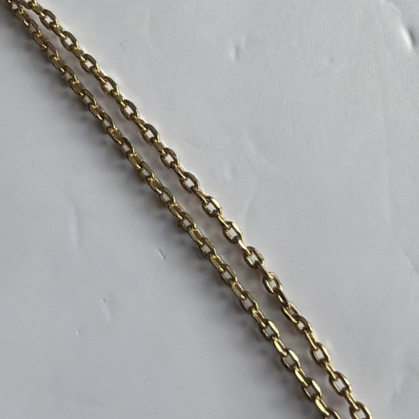 Loft pendant necklace, gold tone, 3 gold tone drop circles/ Very Good Condition