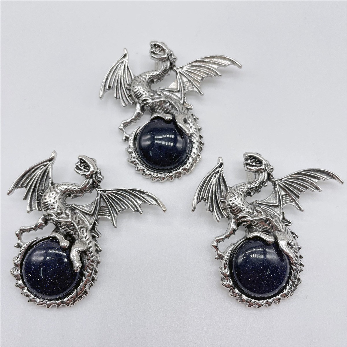 10pcs Mixed Natural Stone Flying Dragon Pendants Healing DIY Jewelry Making