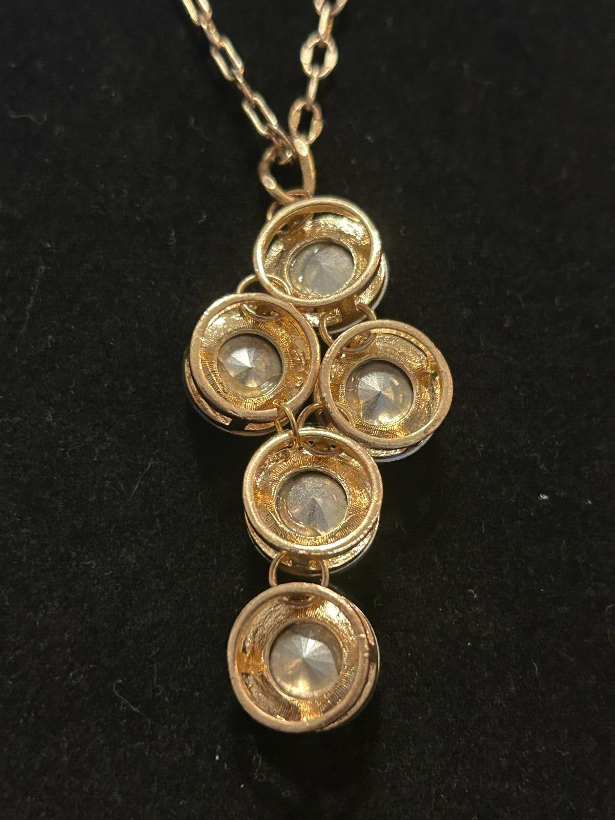 Vintage Good Quality Gold Tone Necklace with Smoky Rivoli Stones Pendant 22″