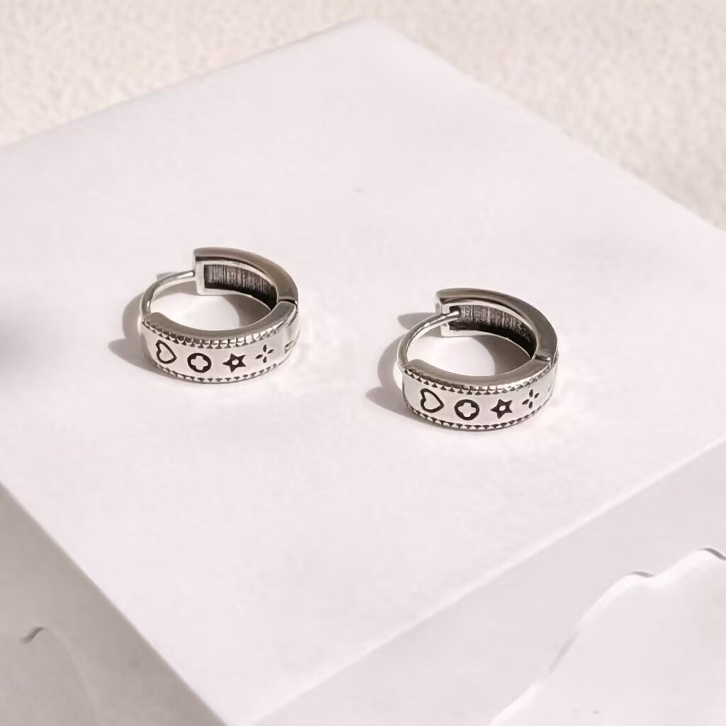 Heart Huggie Hoop Earrings 925 Silver small Heart Star Hoop Earrings 172
