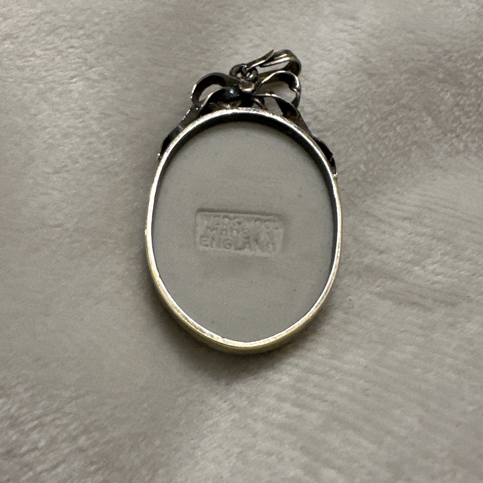 Wedgwood White Jasperware Pendant Sterling Silver Mother Love SEE DESCRIPTION