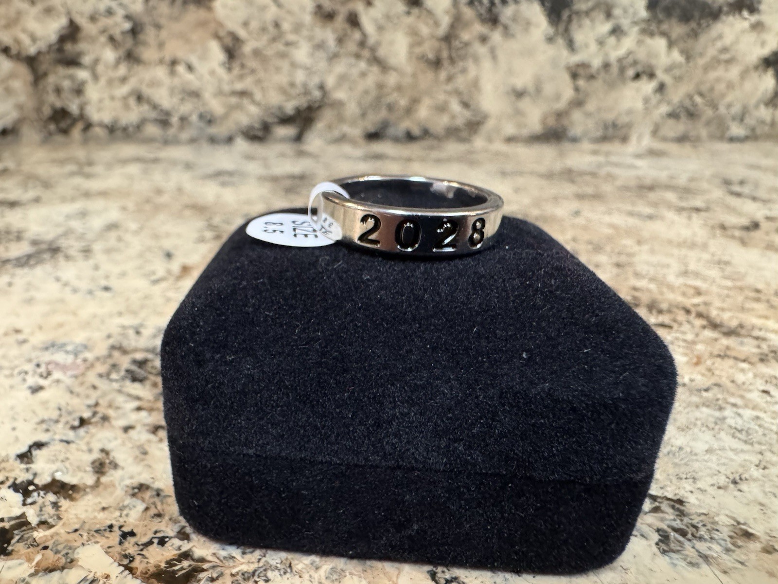 2028 JOSTENS “Companion” Class Ring Band Graduation Ring 2028 size 8.5 New