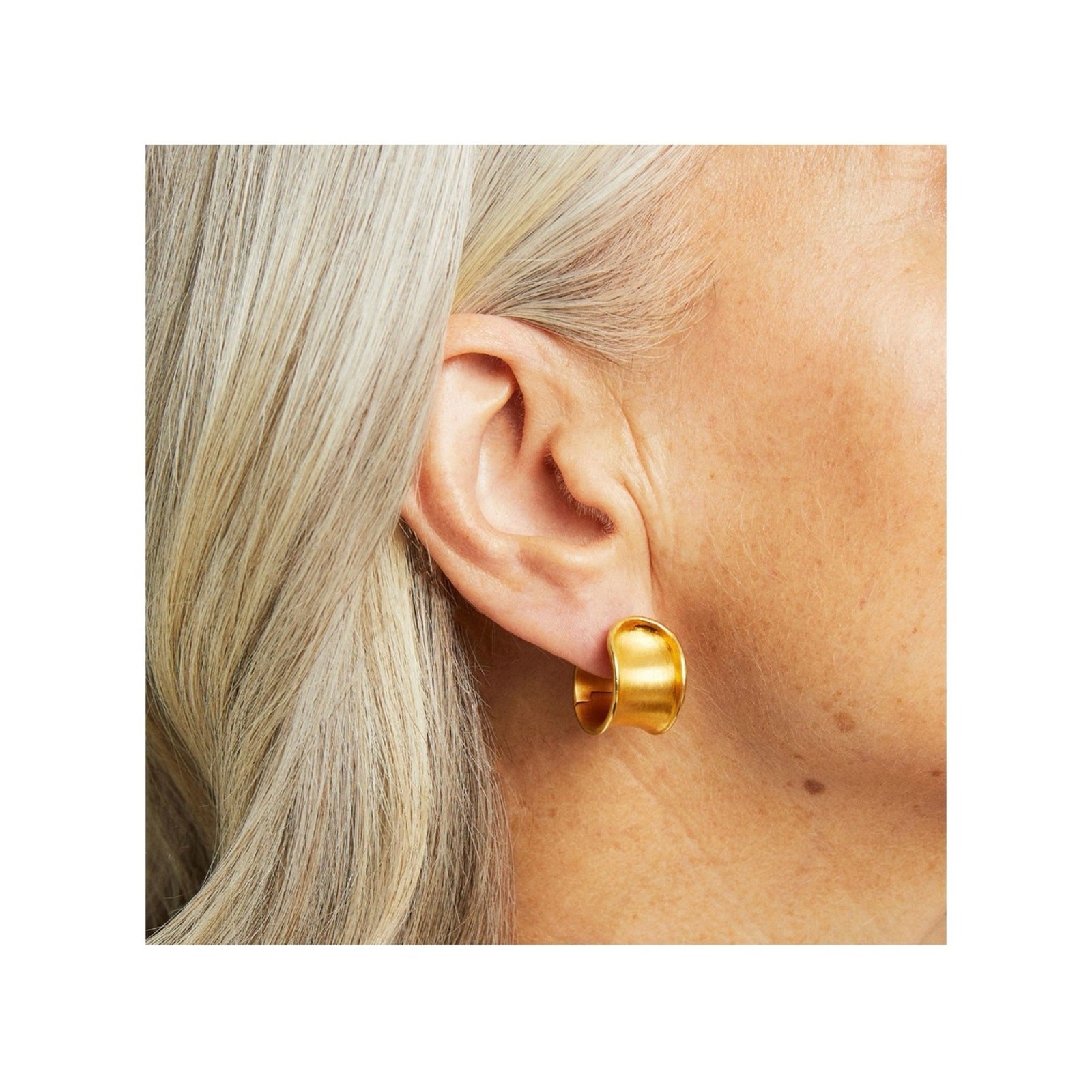 Dean Davidson Sol Huggie Hoop Earrings 22k Brushed Gold Finish 3/4”