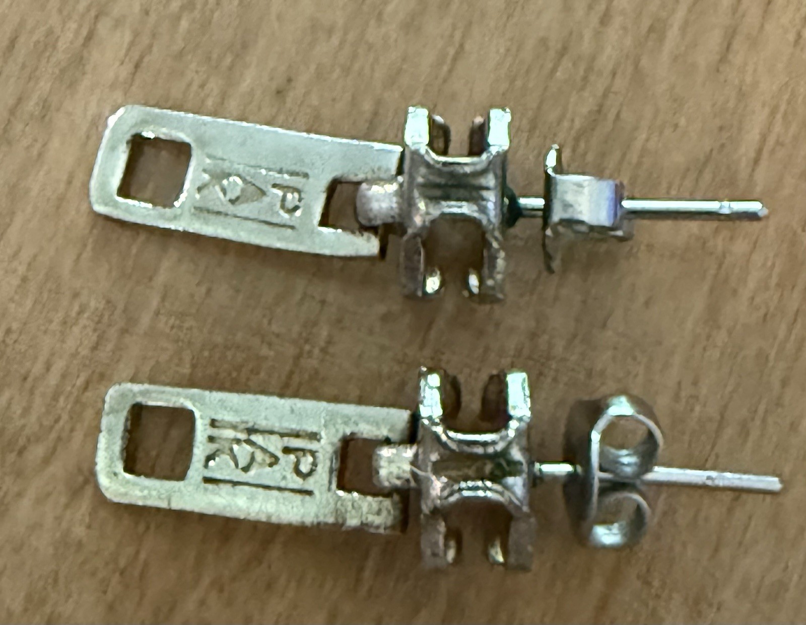 PAK Silver Zoned Zipper Earrings – See Description