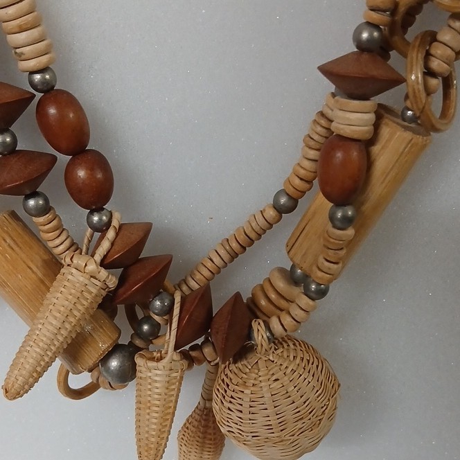 Bohemian Brown Beige Multi-Strand Wood Beaded Necklace Rattan Ball screw-closer