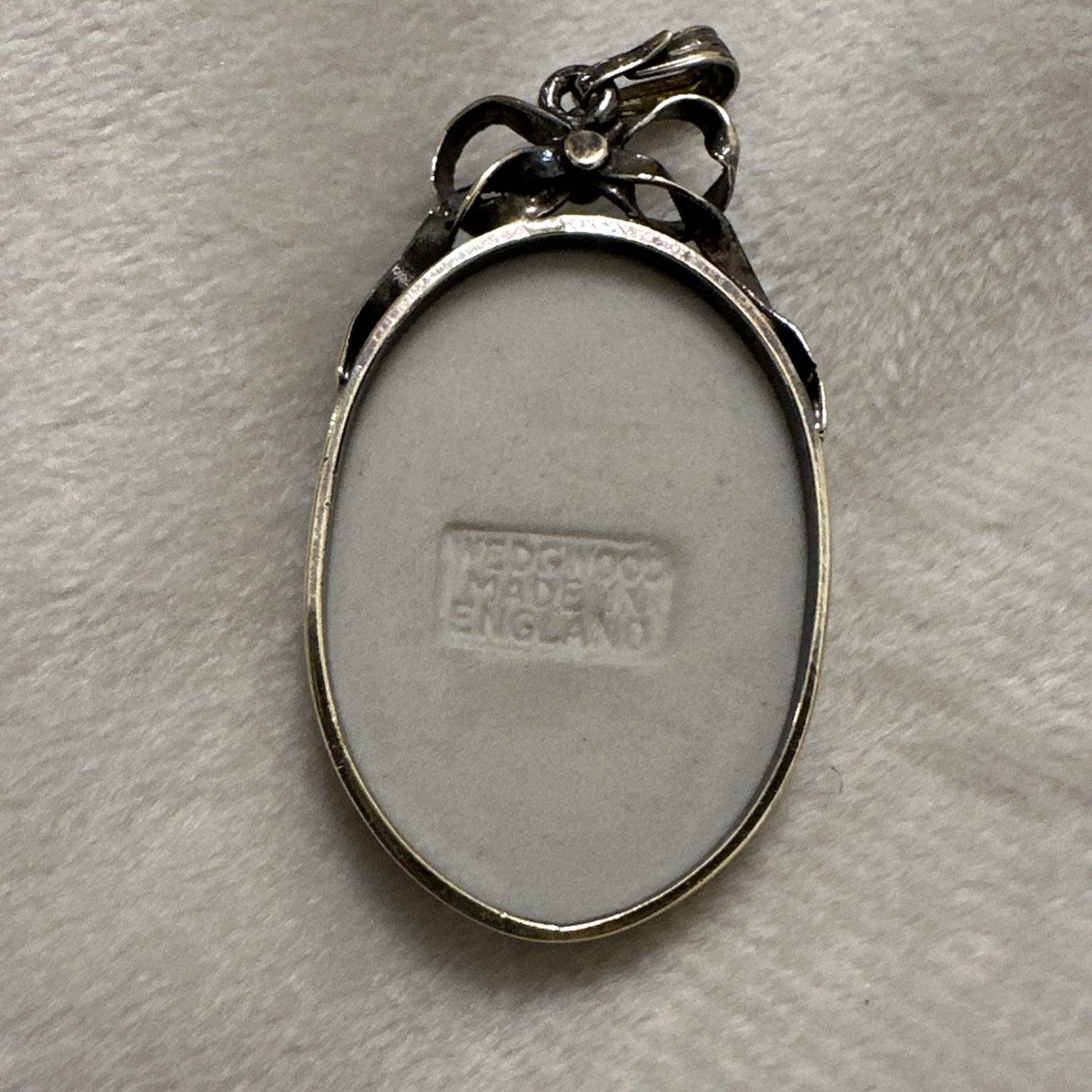 Wedgwood White Jasperware Pendant Sterling Silver Mother Love SEE DESCRIPTION