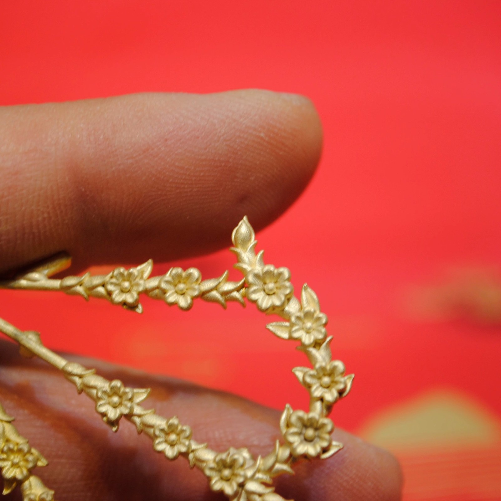 Gold Plated Heart Brooch Fashion Women’s Suit Evening Dress Accessory