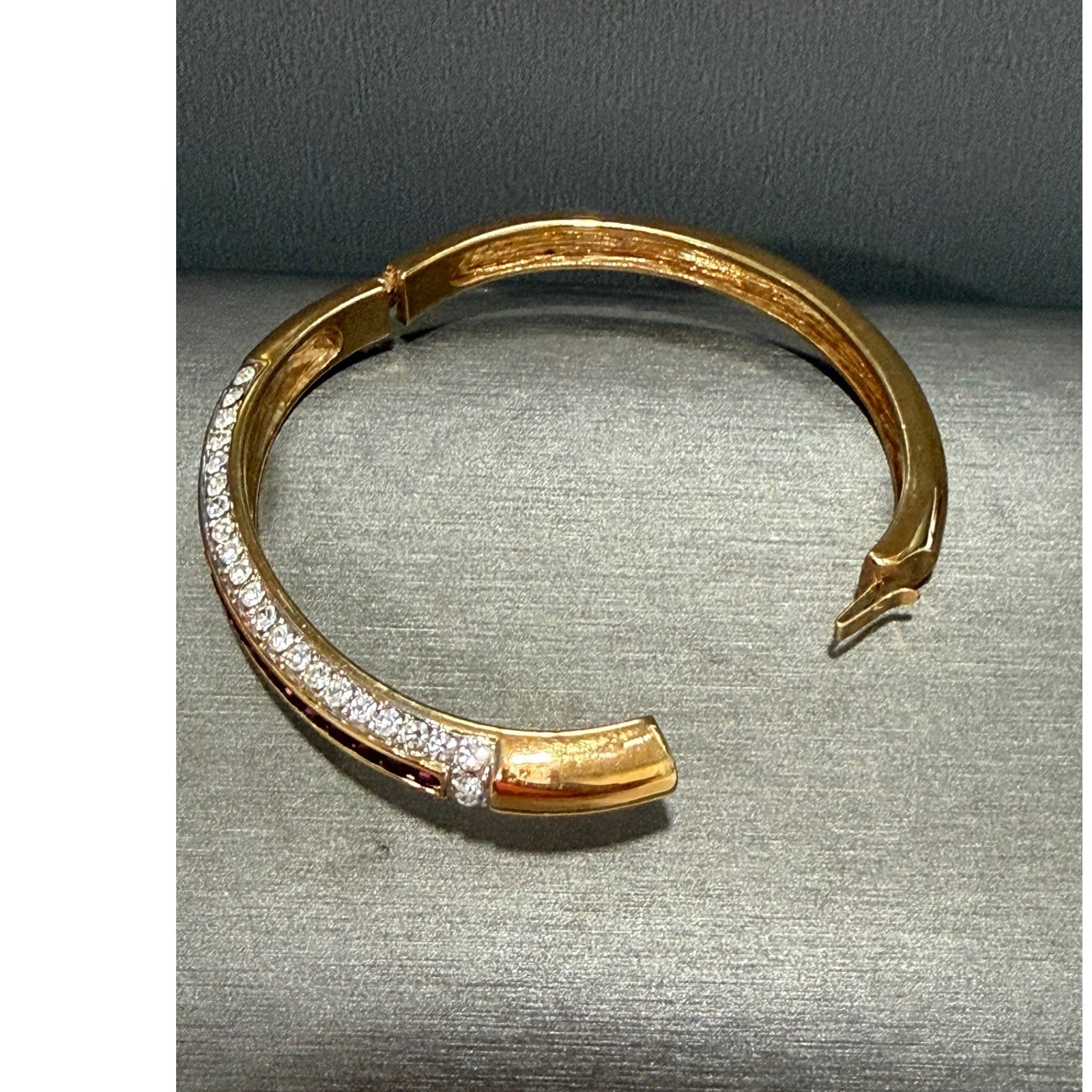 Vintage Purple Clear Crystal Hinged Bangle Bracelet Rhinestone Pave Gold Tone
