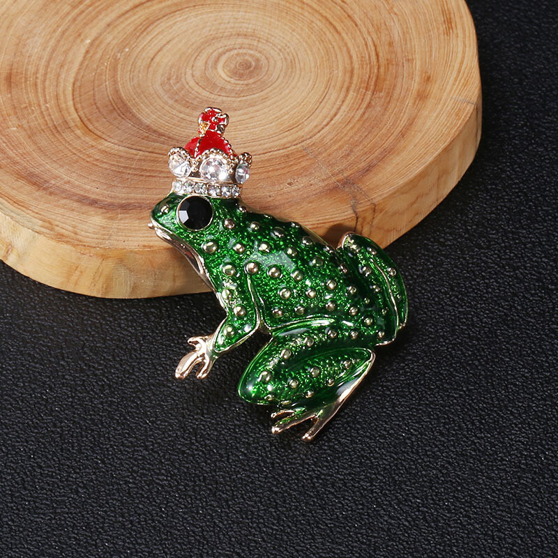 Fashion Lovely Crystal Rhinestone Frog Brooch Pin Women Sweater Badge Jewelry