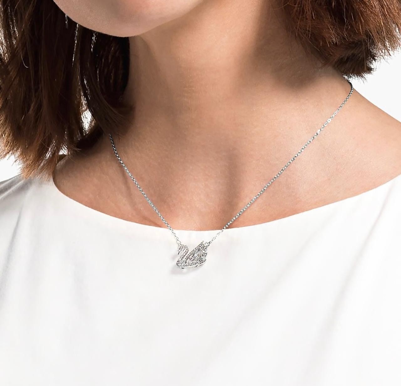 swarovski necklace dancing swan silver