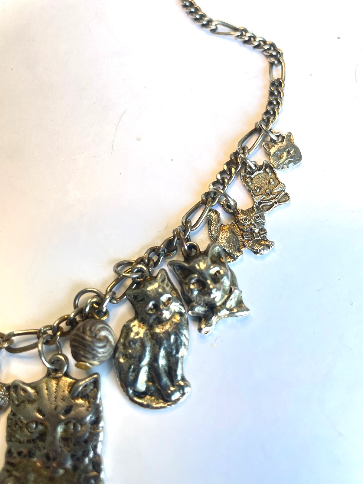 Charm Necklace 14 Cats Kittens Charms Silver Tone Metal 19 Inch