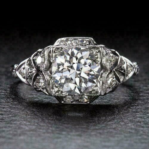 2.45Ct Round Cut Simulated Whit Diamond Wedding Women Ring 14k White Gold Plated
