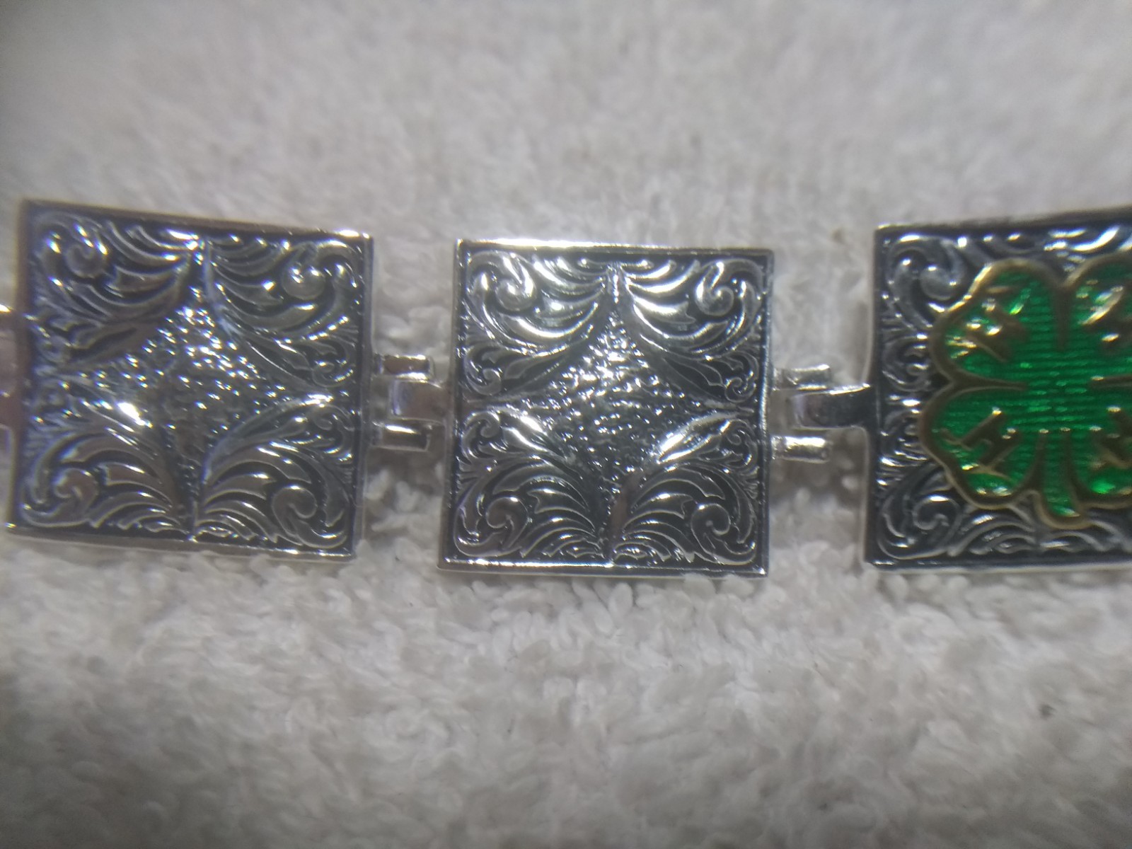 Montana Silversmiths Silver Green Engraved 4 Leaf Clover Bangle Bracelet NIB