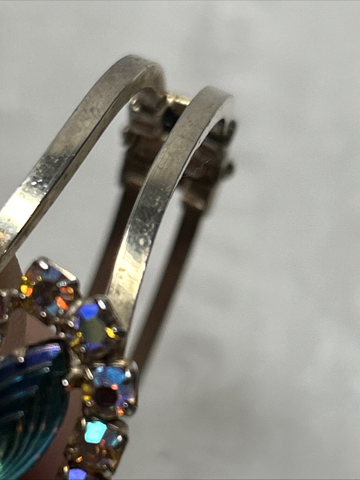 Vtg Clamper Bracelet Earrings Set Heliotrope Watermelon Glass Stones Unsigned