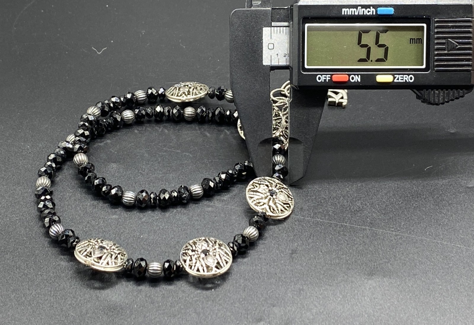 KJ, KENNETH JOHNSON, CAROLYN POLLACK-Sterling Black Spinel Open Work Necklace