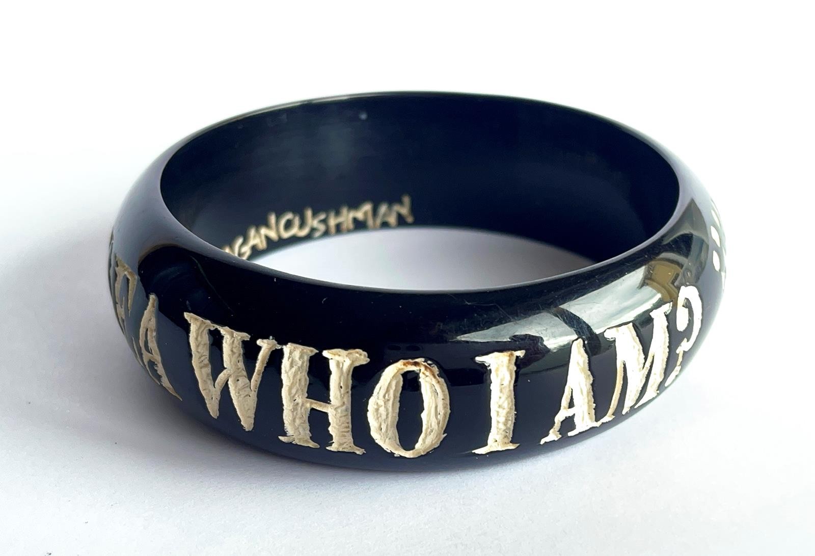 JESSICA KAGAN CUSHMAN RESIN BANGLE BRACELET DO YOU HAVE ANY IDEA WHO I AM? JKC