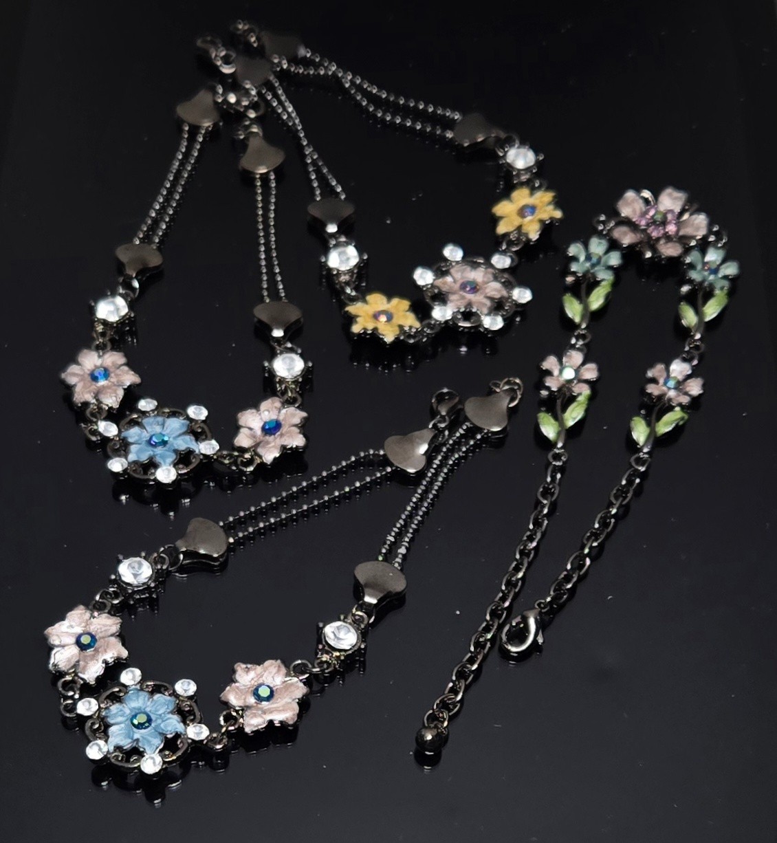 Wholesale Bracelets Lot of 12 Rhinestone Butterfly Flower Lobster Clasp Bracelet