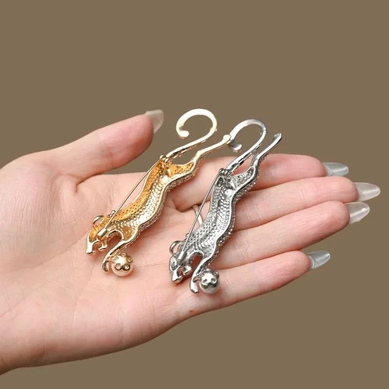 Luxury Leopard Brooch Pin Enamel Animal Jewelry Unisex Women Men Gift Fashion