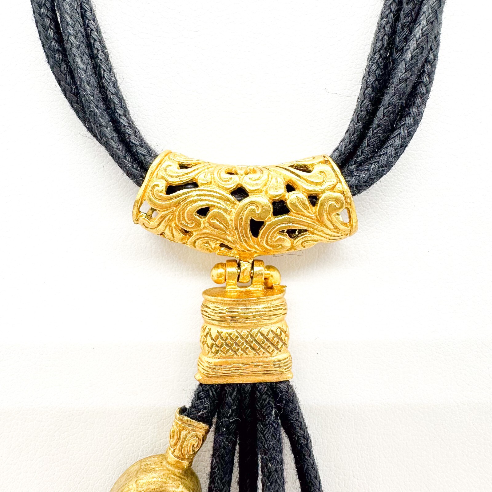Vita New York Necklace Natural Multi Stone Gold Plated Cord Gold Plated Unsigned