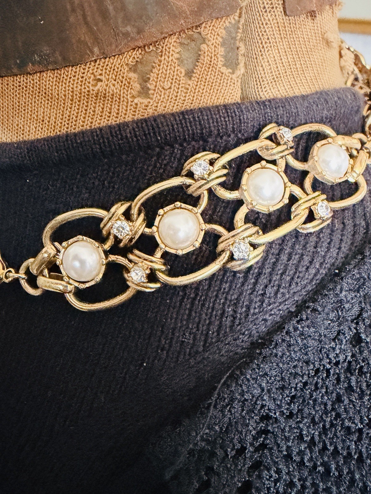 Vintage Betsey Johnson Gold-Tone Leopard Lucite Hearts & Faux Pearl Necklace