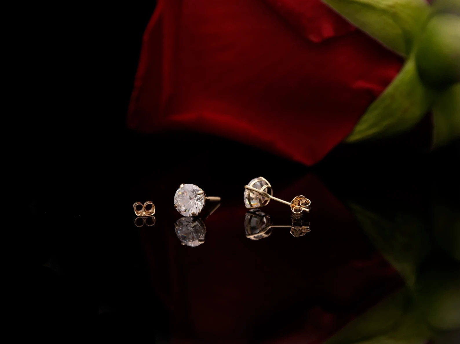 2.5mm To 10mm Round Cut Daily Wear Womens Lab Created Diamond 925 Silver