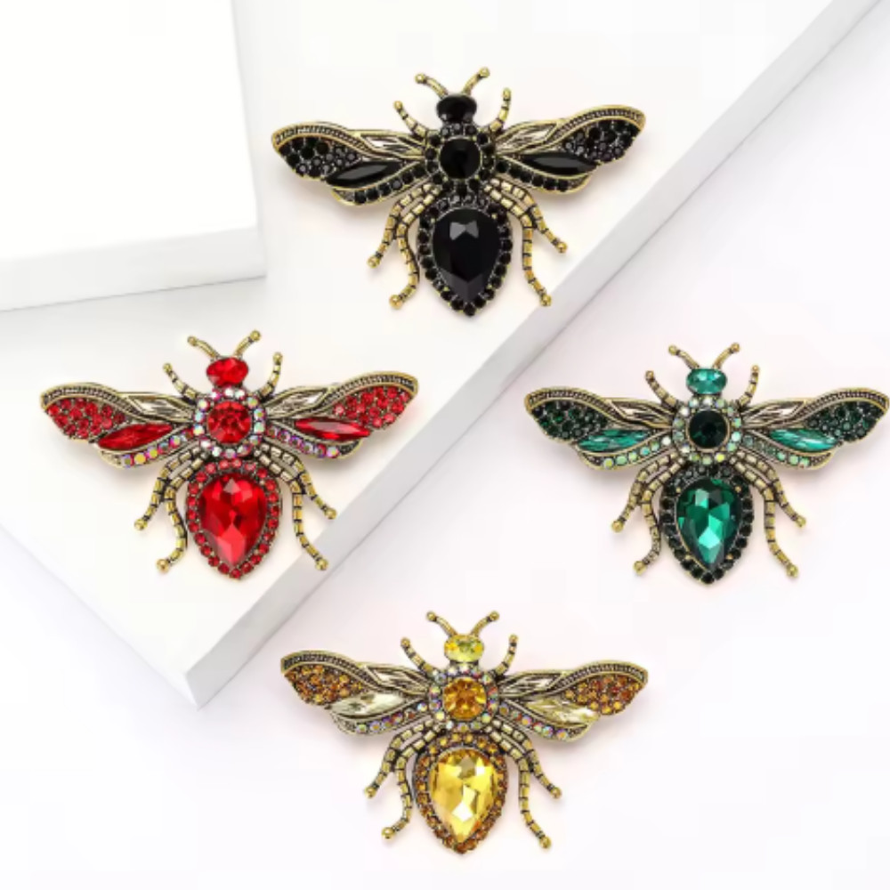 Vintage Rhinestone Bee Brooch Pin – Gold Tone Insect Jewelry, Unisex Summer Gift