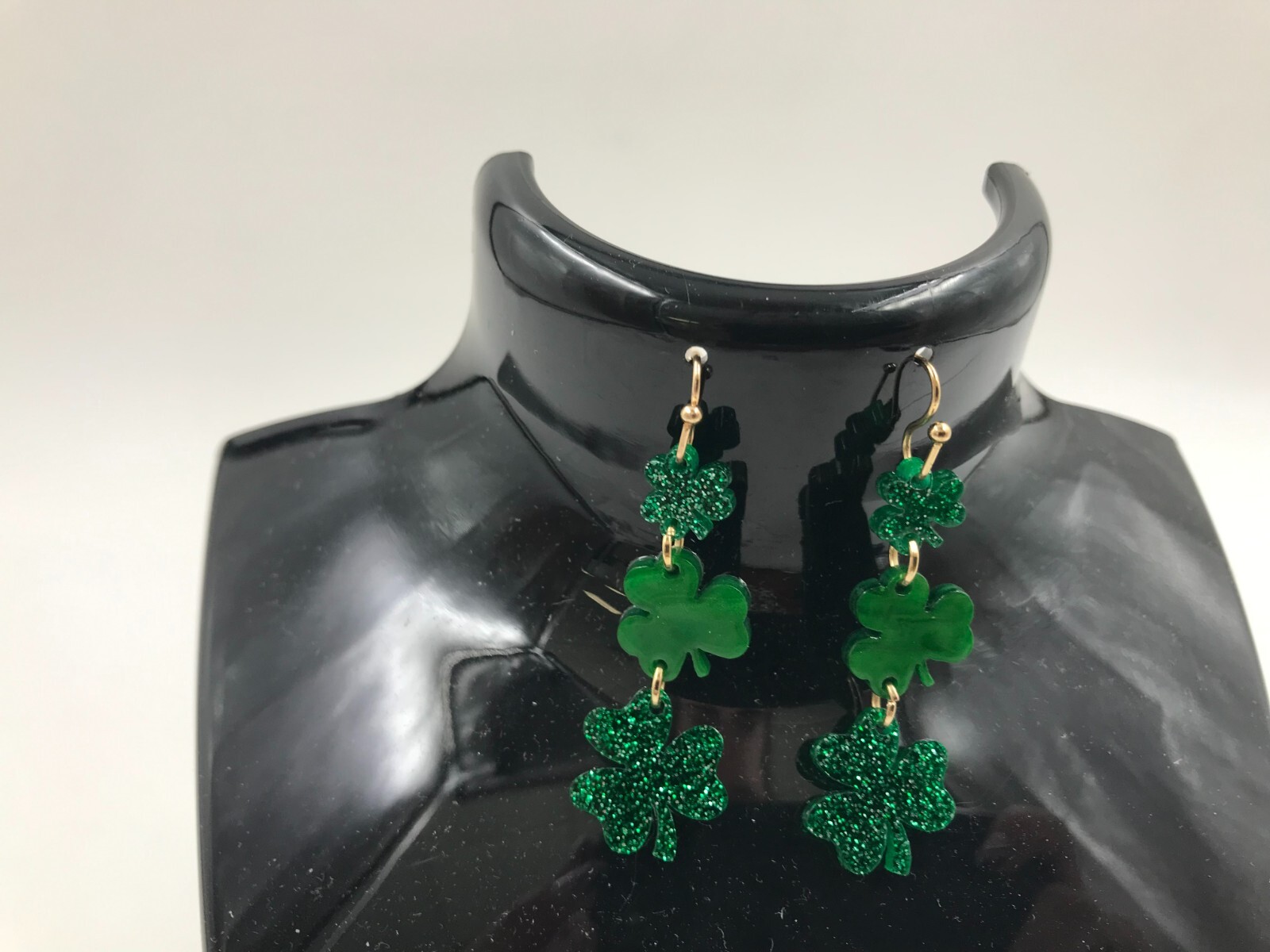 Metal & Plastic 2in Shamrock Dangle Earrings DD01B10044