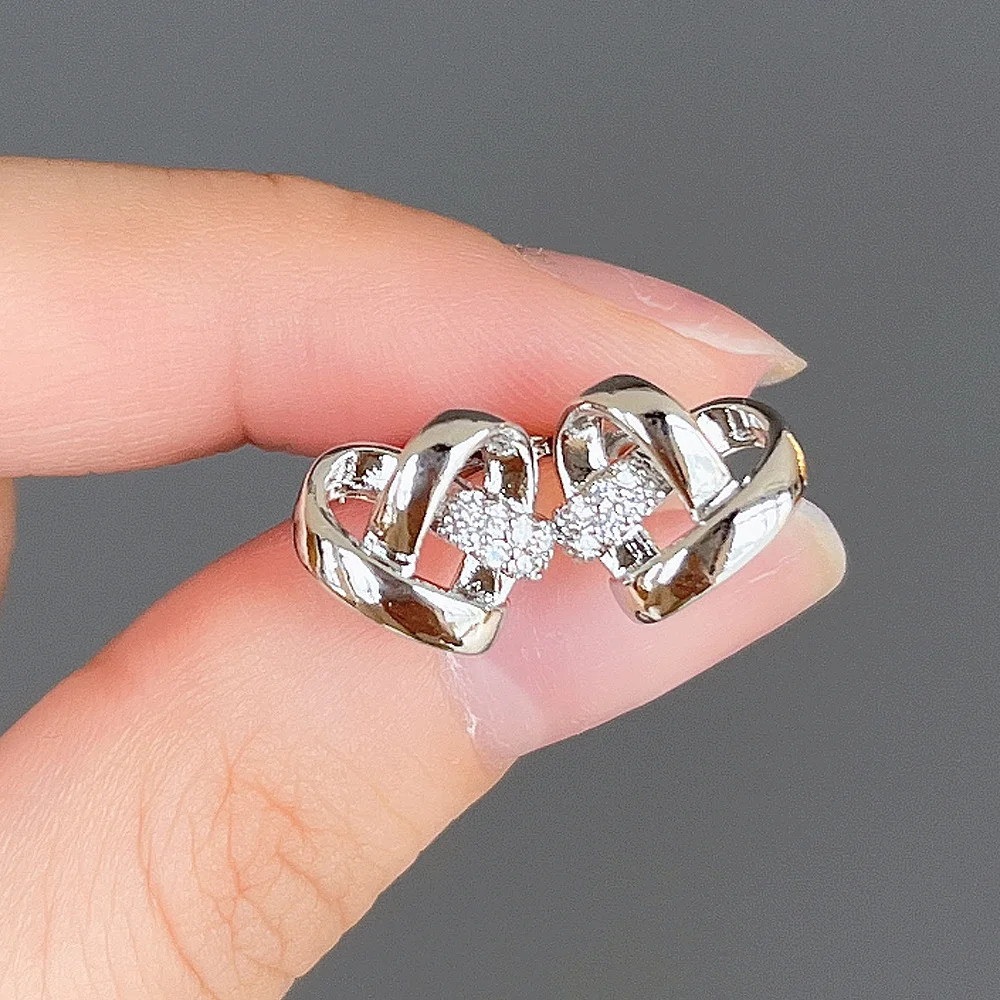 Love Earrings Ear Stud Piercing Silver Color/Gold Color Fashion