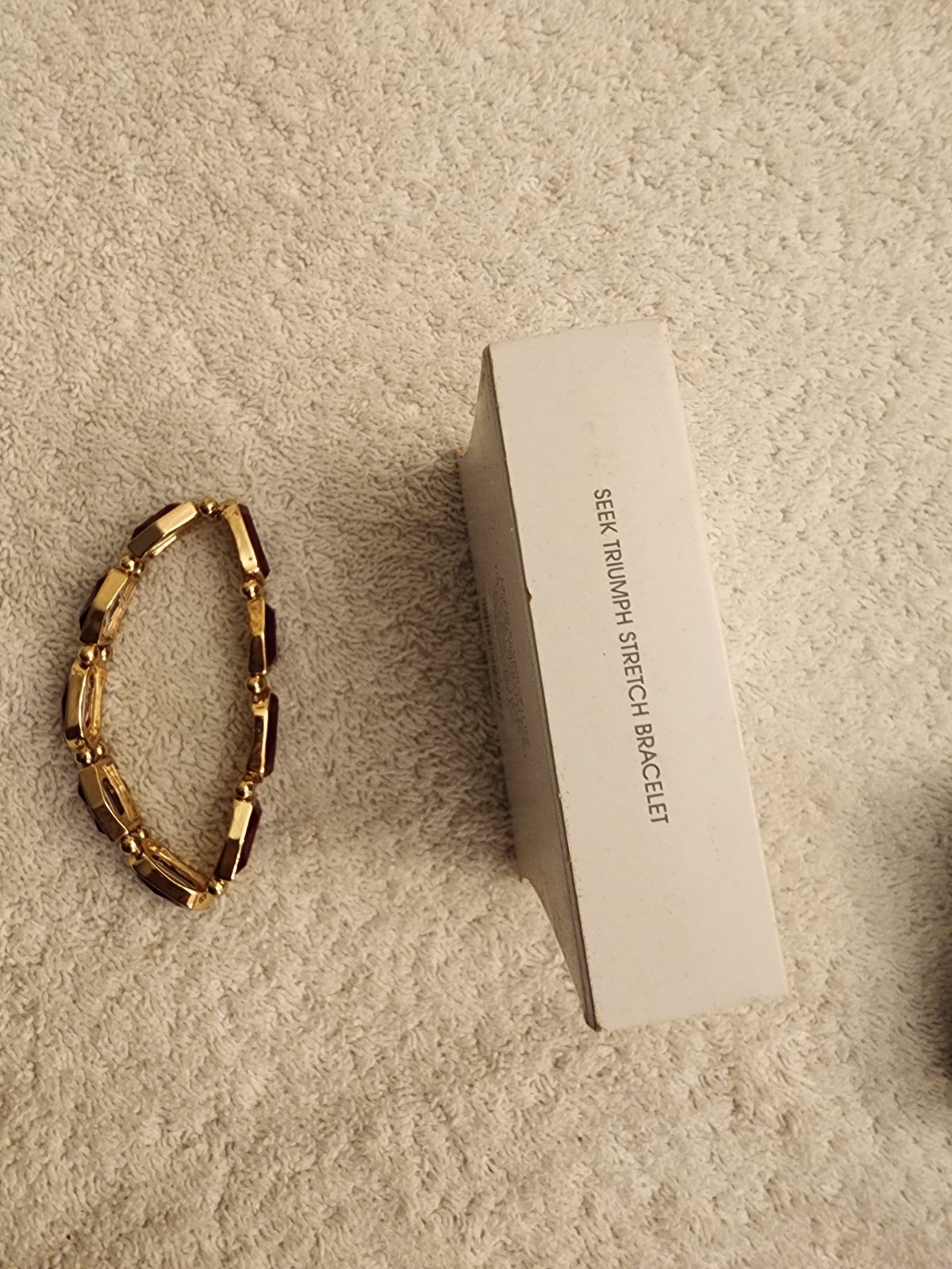 Avon Seek Triumph Stretch Bracelet