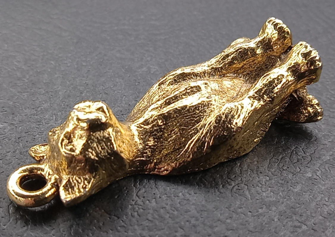 Sitting Cat Gold Toned Charm Pendant 1996 Vintage No Maker Mark