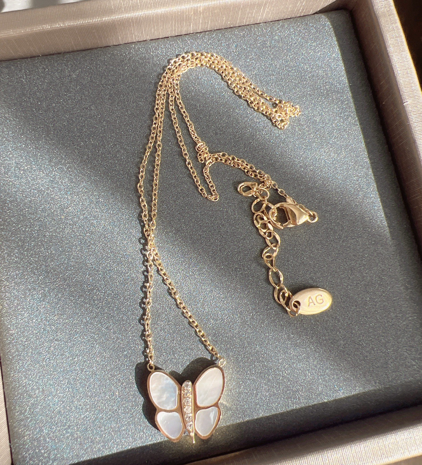 Good Quality Fashion Mother Of Pearl Butterfly Pendant Fashion Necklace