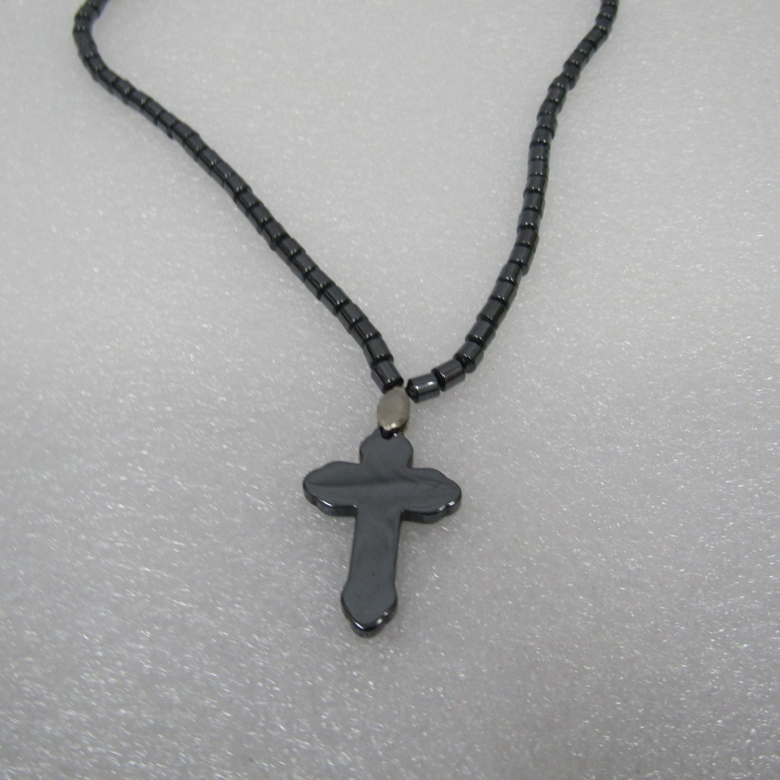 Women’s Jewelry Black Necklace Hematite Beads None Magnetic