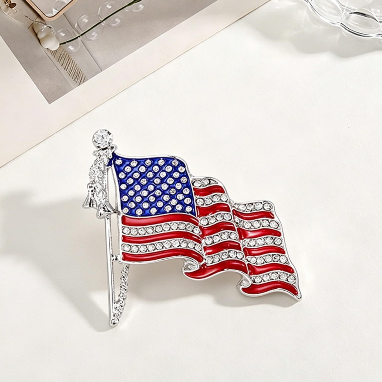 Rhinestone USA Flag Brooch Pin Patriotic Crystal Enamel Lapel Pin Accessory