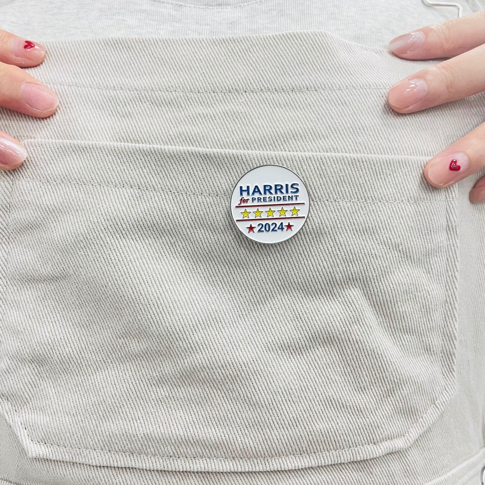 Kamala Harris for president 2024 1.15inch round lapel pin individually wrapped