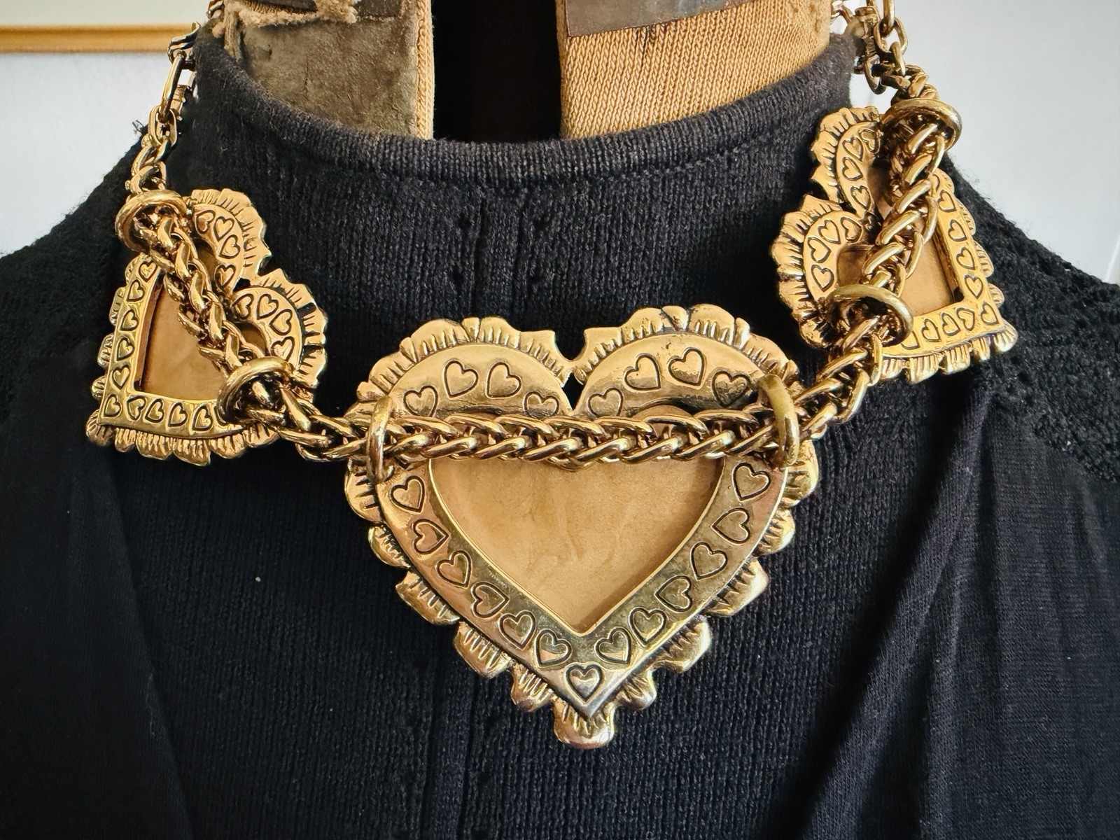 Vintage Betsey Johnson Gold-Tone Leopard Lucite Hearts & Faux Pearl Necklace
