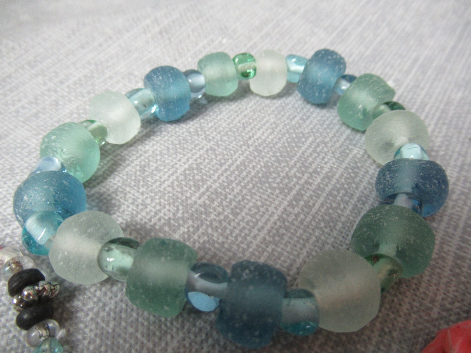 3 Summer Time Stretch Bracelets – Blue Sea Glass, Beads & Starfish – 30 g5 sb