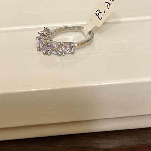 Size 8.25 Silver Tone 5 Stone Diamond CZ Ring No Mark