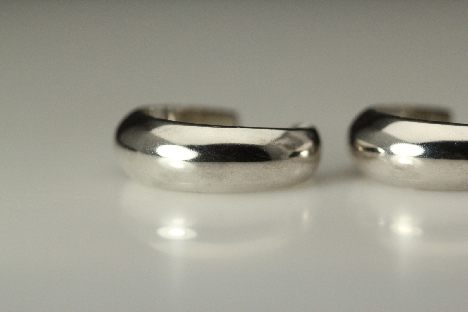 Hollow “C” Shaped Hoop Post 925 Sterling Silver Earrings 10.3 grams (EAR5708)