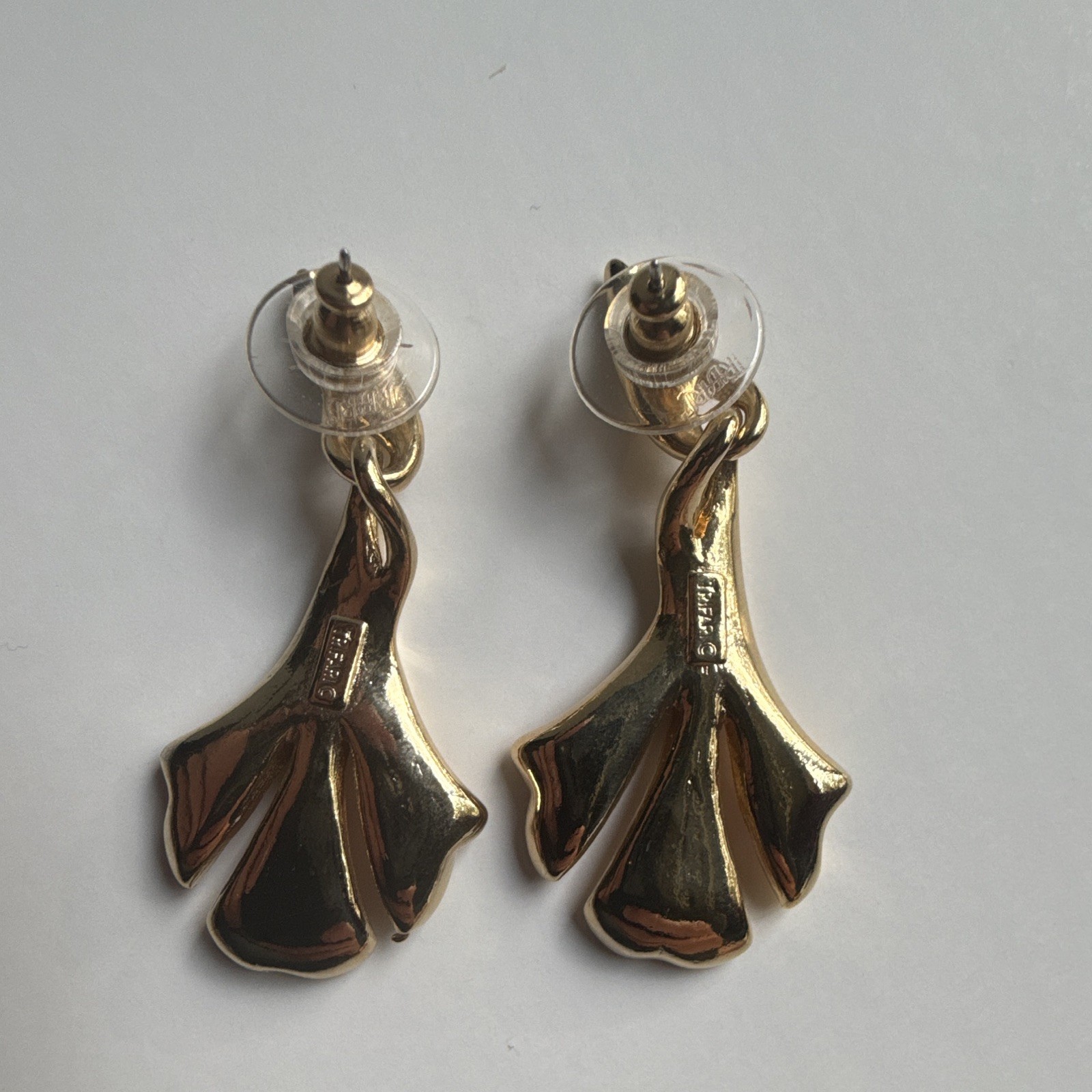 Vintage Crown Trifari Signed Pink Enamel Flower Gold Tone Dangle Earrings