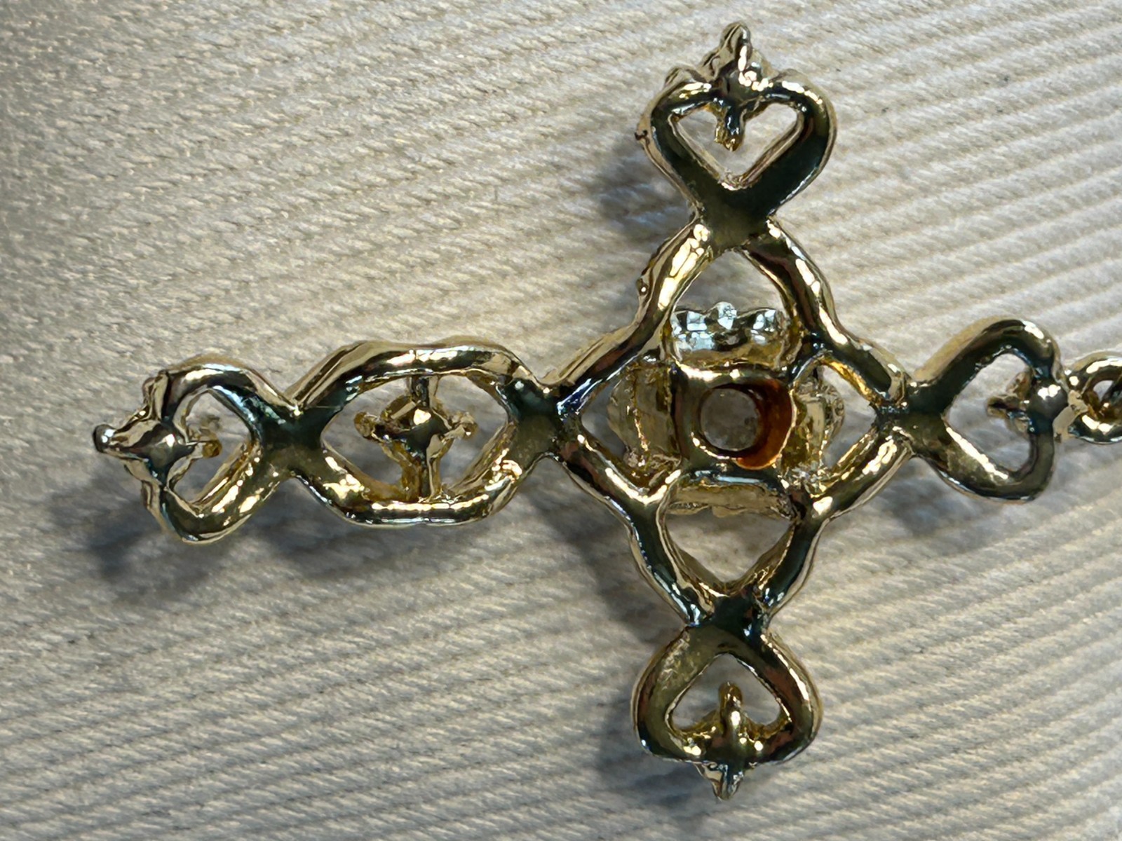 Vtg Pendant Cross gold-tone aurora borealis crystals 18 Inch Chain